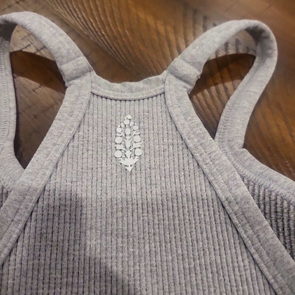 Free People Happiness Runs Ribbed Tank Heather Grey XS/S - Picture 4 of 4